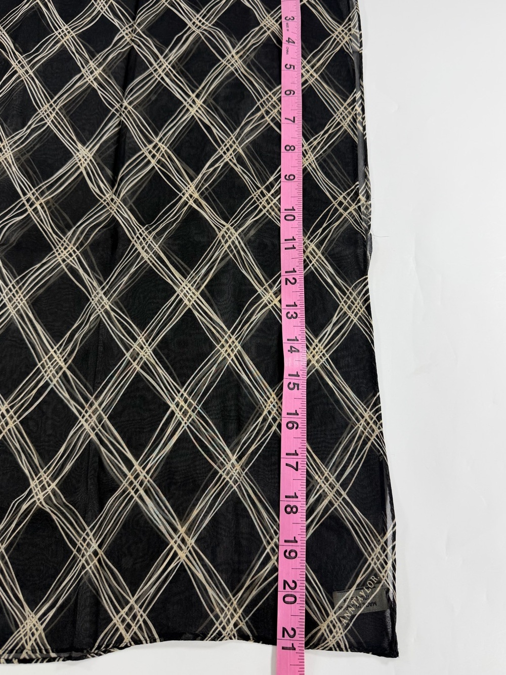 Ann Taylor 100% Silk Sheer Scarf Black Ivory Abstract Plaid 42x15 Made in Japan - Picture 5 of 8